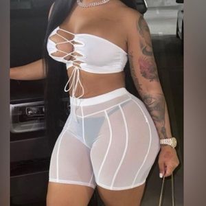 SXY White Boyfriend Style Semi Sheer Elastic Waist High Waist Skinny Shorts NWT